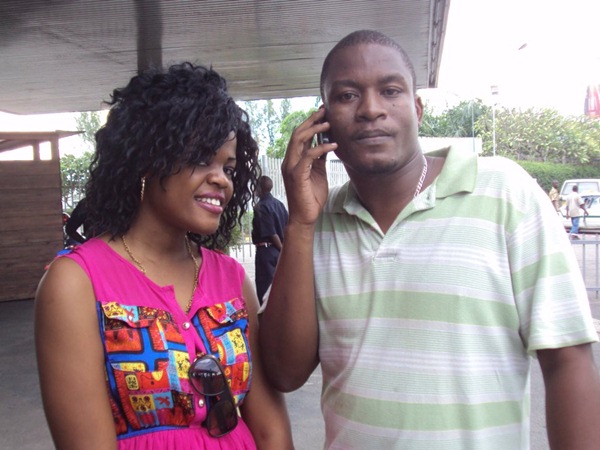 Mashikolo na Mdogo wake Jackline Wolper