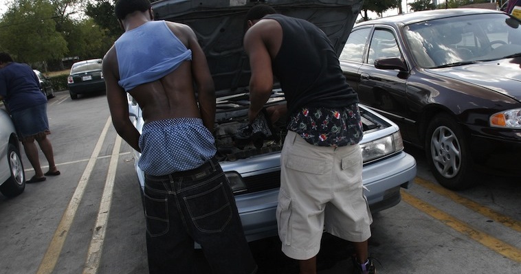 pull-up-your-pants-law1