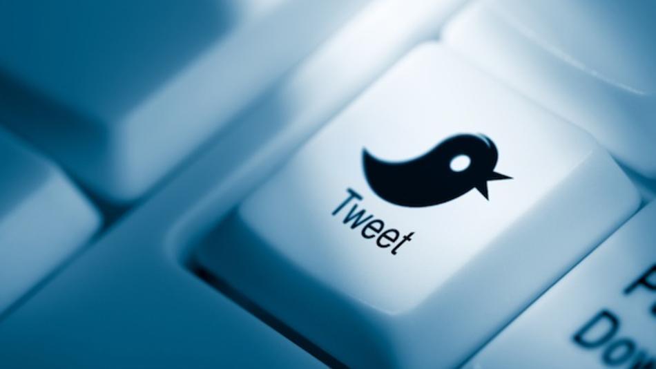 how-to-email-tweets-directly-from-twitter-s-website-692a5ff817