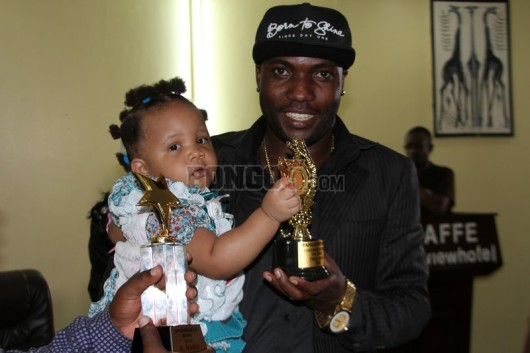 H.Baba na mwanae Tanzanite