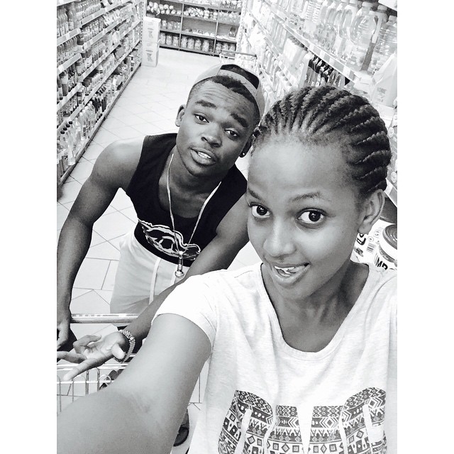 Aslay na mpenzi wake wakiwa shopping